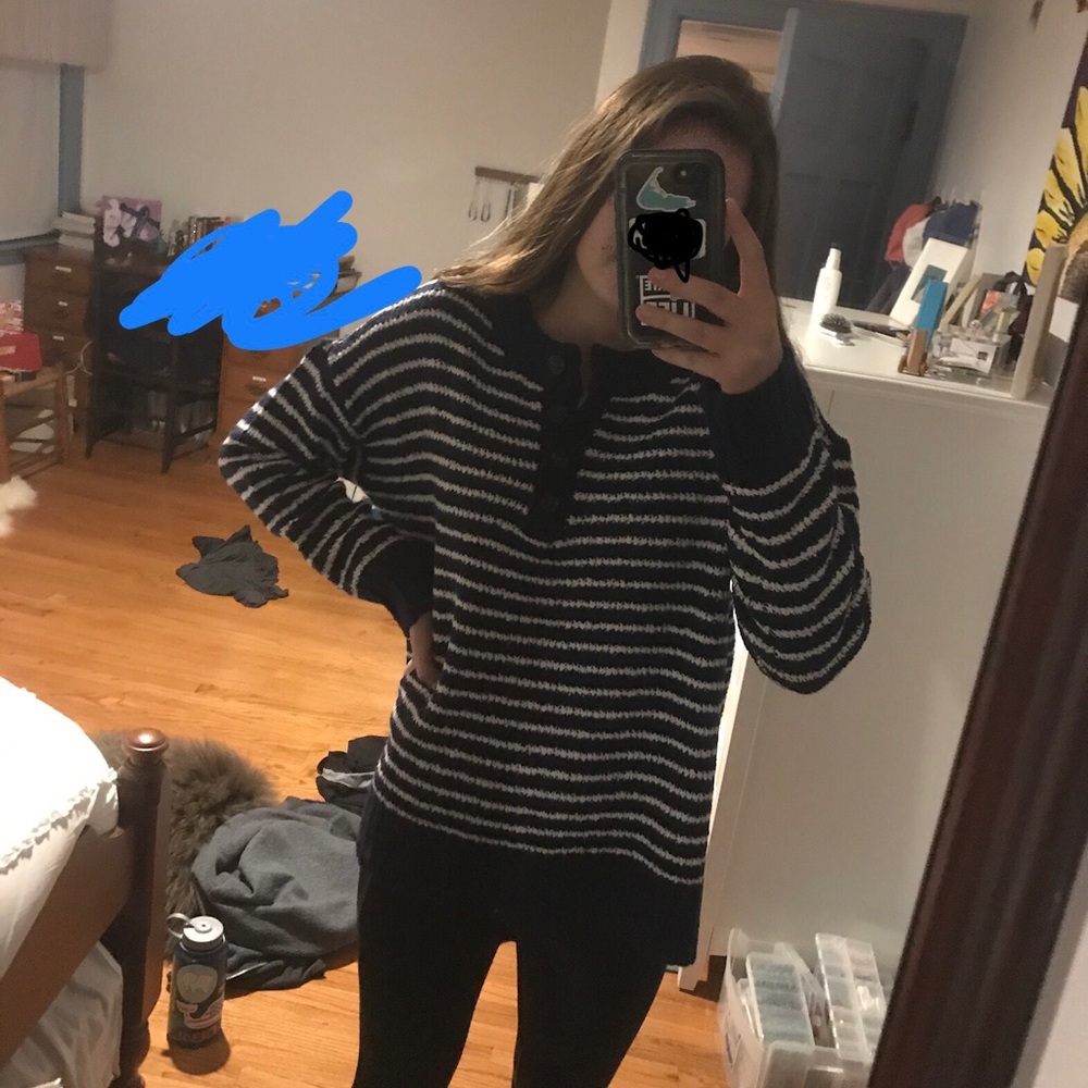navy blue and white striped henley crew